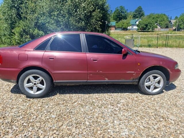 Красный Ауди А4, объемом двигателя 1.9 л и пробегом 420 тыс. км за 2500 $, фото 5 на Automoto.ua