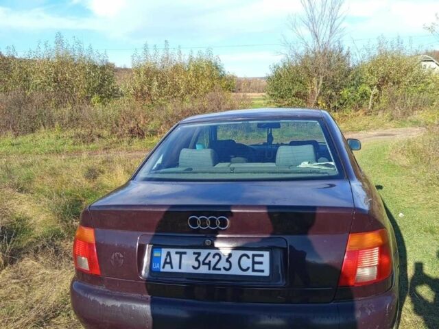 Красный Ауди А4, объемом двигателя 1.6 л и пробегом 370 тыс. км за 2500 $, фото 3 на Automoto.ua