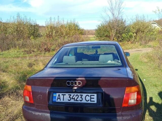 Красный Ауди А4, объемом двигателя 1.6 л и пробегом 370 тыс. км за 2500 $, фото 7 на Automoto.ua