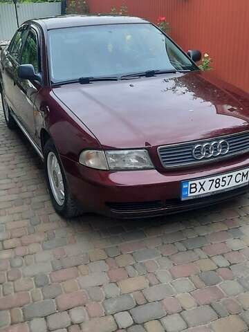 Красный Ауди А4, объемом двигателя 1.8 л и пробегом 255 тыс. км за 3500 $, фото 7 на Automoto.ua