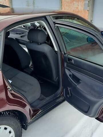 Красный Ауди А4, объемом двигателя 1.8 л и пробегом 255 тыс. км за 3500 $, фото 15 на Automoto.ua