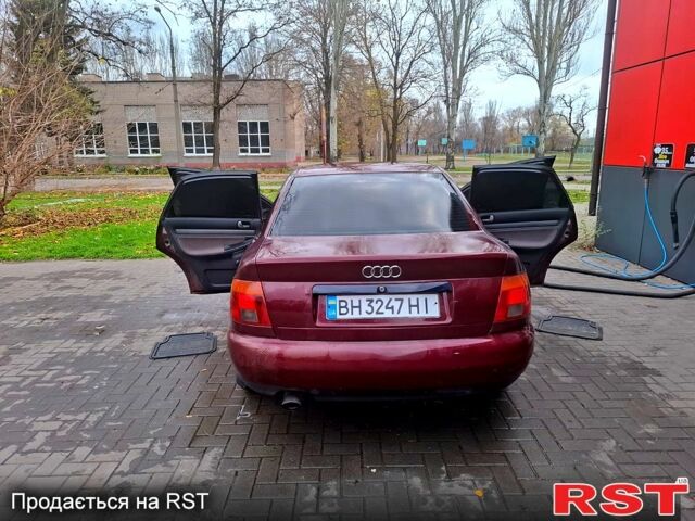 Червоний Ауді А4, об'ємом двигуна 1.8 л та пробігом 572 тис. км за 2499 $, фото 1 на Automoto.ua