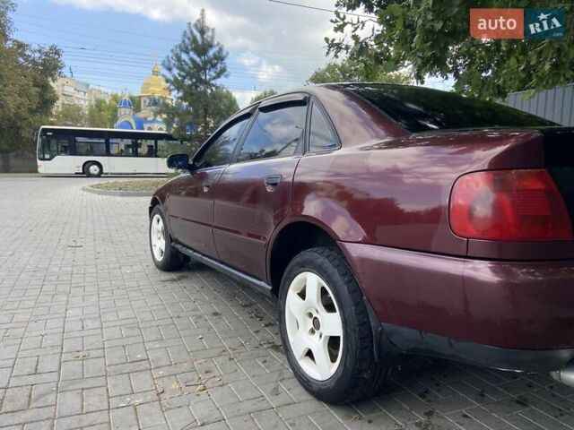 Червоний Ауді А4, об'ємом двигуна 1.8 л та пробігом 351 тис. км за 3100 $, фото 6 на Automoto.ua