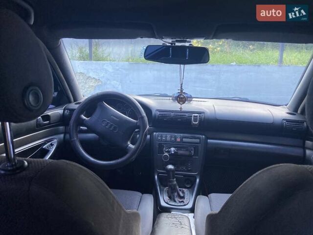 Червоний Ауді А4, об'ємом двигуна 1.8 л та пробігом 351 тис. км за 3100 $, фото 9 на Automoto.ua