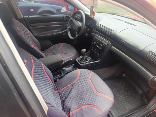 Красный Ауди А4, объемом двигателя 0 л и пробегом 400 тыс. км за 3100 $, фото 6 на Automoto.ua