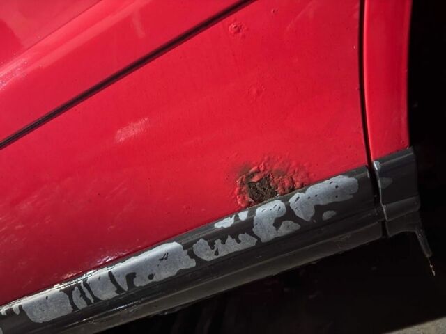 Червоний Ауді А4, об'ємом двигуна 1.6 л та пробігом 388 тис. км за 2500 $, фото 7 на Automoto.ua