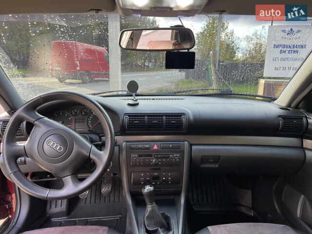 Красный Ауди А4, объемом двигателя 1.6 л и пробегом 226 тыс. км за 4300 $, фото 10 на Automoto.ua