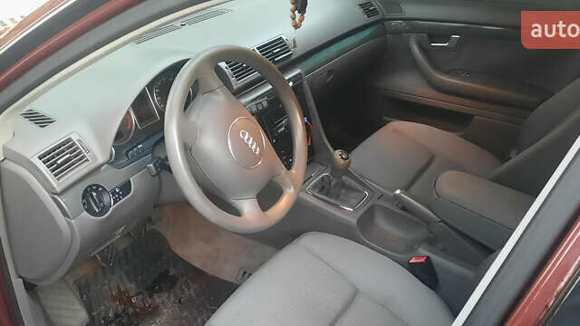 Красный Ауди А4, объемом двигателя 1.6 л и пробегом 300 тыс. км за 4900 $, фото 6 на Automoto.ua