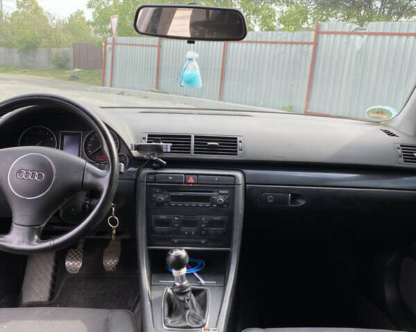 Красный Ауди А4, объемом двигателя 1.6 л и пробегом 240 тыс. км за 4800 $, фото 20 на Automoto.ua