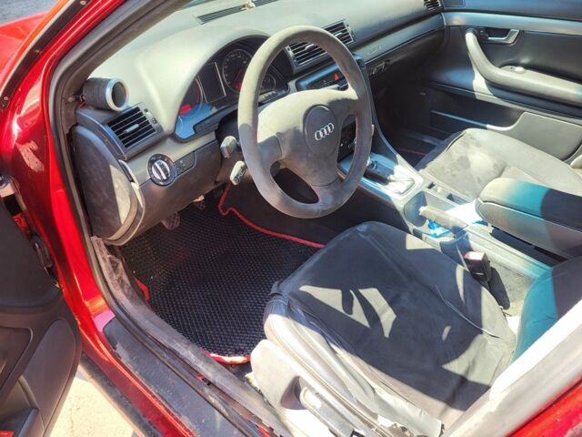 Красный Ауди А4, объемом двигателя 1.8 л и пробегом 400 тыс. км за 4000 $, фото 6 на Automoto.ua