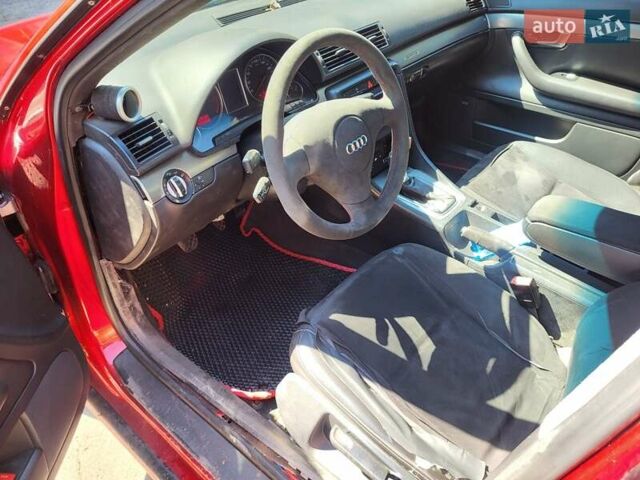 Красный Ауди А4, объемом двигателя 1.8 л и пробегом 400 тыс. км за 4000 $, фото 5 на Automoto.ua
