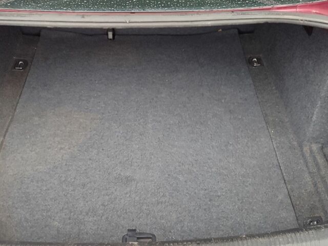 Красный Ауди А4, объемом двигателя 2 л и пробегом 265 тыс. км за 5200 $, фото 21 на Automoto.ua