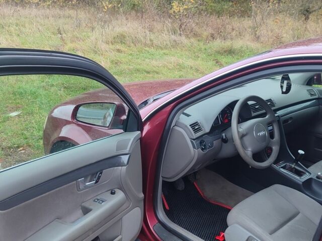 Красный Ауди А4, объемом двигателя 2 л и пробегом 265 тыс. км за 5200 $, фото 9 на Automoto.ua