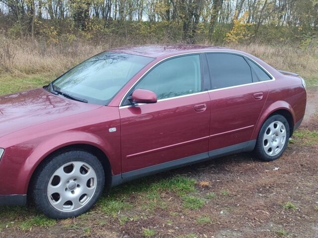 Красный Ауди А4, объемом двигателя 2 л и пробегом 265 тыс. км за 5200 $, фото 4 на Automoto.ua