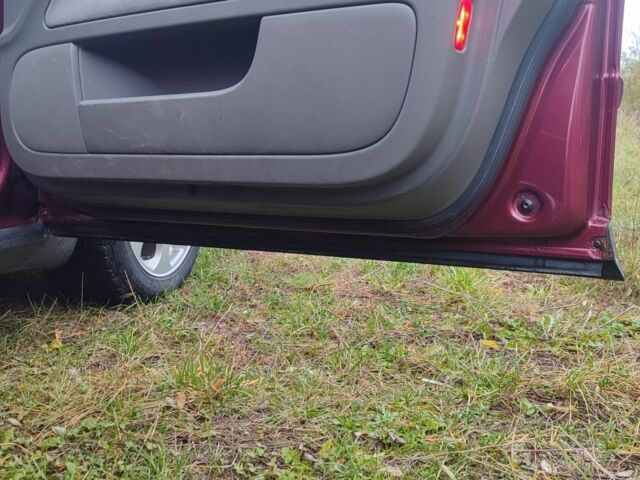 Красный Ауди А4, объемом двигателя 2 л и пробегом 265 тыс. км за 5200 $, фото 14 на Automoto.ua