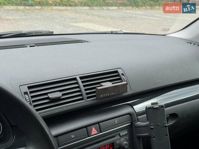 Красный Ауди А4, объемом двигателя 1.6 л и пробегом 153 тыс. км за 5400 $, фото 28 на Automoto.ua