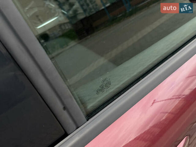 Красный Ауди А4, объемом двигателя 1.6 л и пробегом 153 тыс. км за 5400 $, фото 7 на Automoto.ua