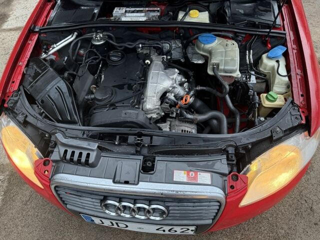 Красный Ауди А4, объемом двигателя 2 л и пробегом 336 тыс. км за 3000 $, фото 7 на Automoto.ua