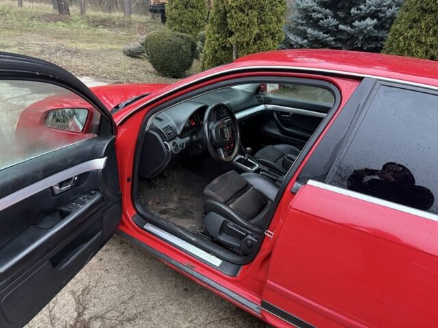 Красный Ауди А4, объемом двигателя 2 л и пробегом 336 тыс. км за 3000 $, фото 4 на Automoto.ua