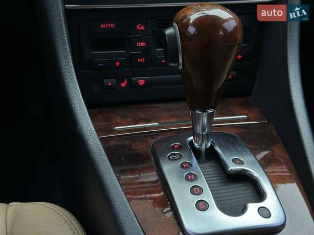 Красный Ауди А4, объемом двигателя 1.98 л и пробегом 229 тыс. км за 7300 $, фото 23 на Automoto.ua