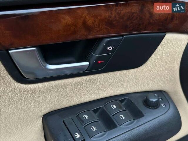 Красный Ауди А4, объемом двигателя 1.98 л и пробегом 229 тыс. км за 7300 $, фото 15 на Automoto.ua