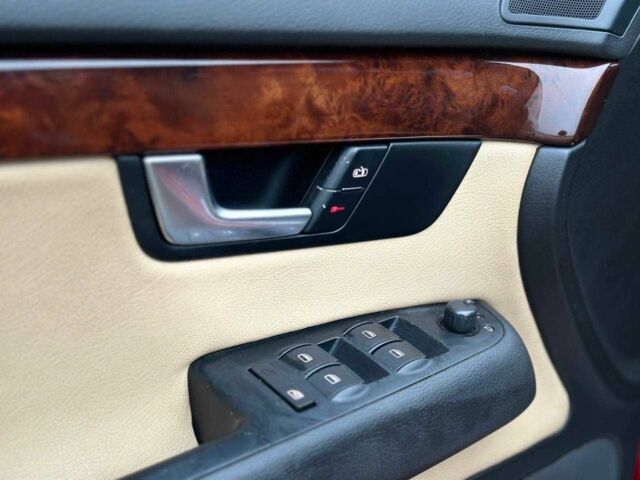 Червоний Ауді А4, об'ємом двигуна 2 л та пробігом 229 тис. км за 7300 $, фото 9 на Automoto.ua