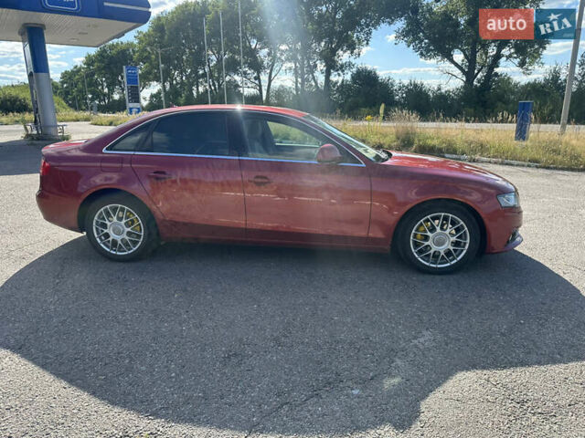 Красный Ауди А4, объемом двигателя 1.8 л и пробегом 207 тыс. км за 7600 $, фото 1 на Automoto.ua