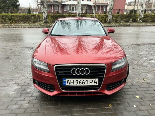 Красный Ауди А4, объемом двигателя 3.2 л и пробегом 201 тыс. км за 8500 $, фото 2 на Automoto.ua