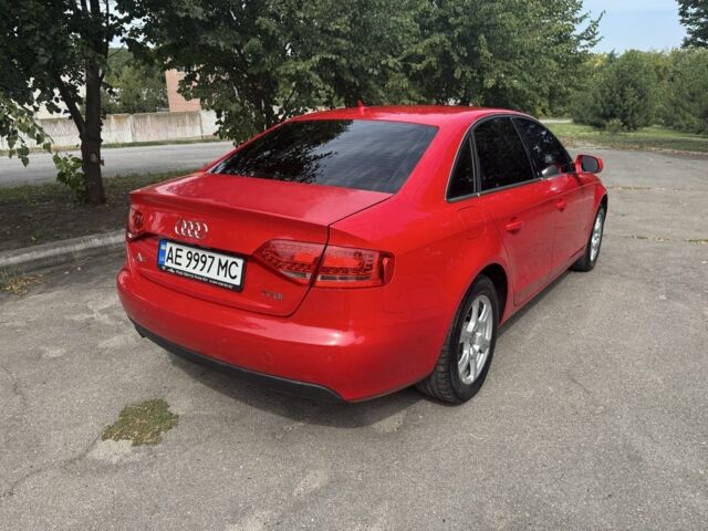 Червоний Ауді А4, об'ємом двигуна 1.8 л та пробігом 236 тис. км за 8000 $, фото 1 на Automoto.ua