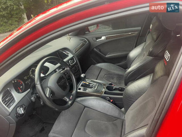 Красный Ауди А4, объемом двигателя 1.8 л и пробегом 151 тыс. км за 9200 $, фото 11 на Automoto.ua