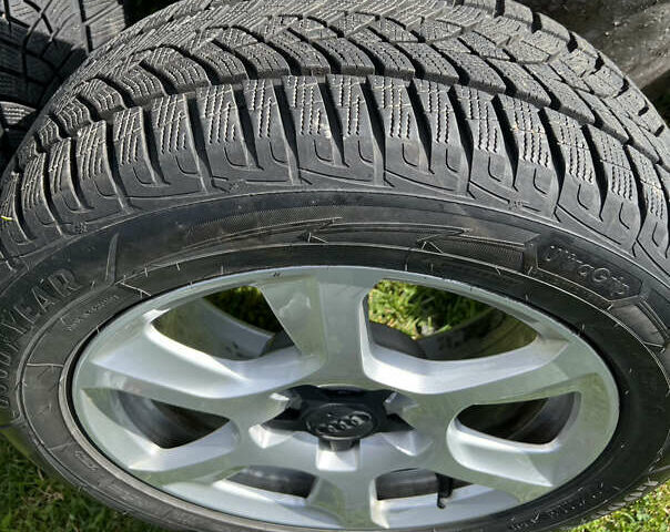 Красный Ауди А4, объемом двигателя 1.8 л и пробегом 152 тыс. км за 8750 $, фото 16 на Automoto.ua