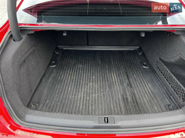 Красный Ауди А4, объемом двигателя 1.98 л и пробегом 251 тыс. км за 10790 $, фото 48 на Automoto.ua