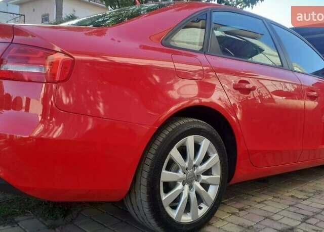 Красный Ауди А4, объемом двигателя 2 л и пробегом 171 тыс. км за 12700 $, фото 1 на Automoto.ua