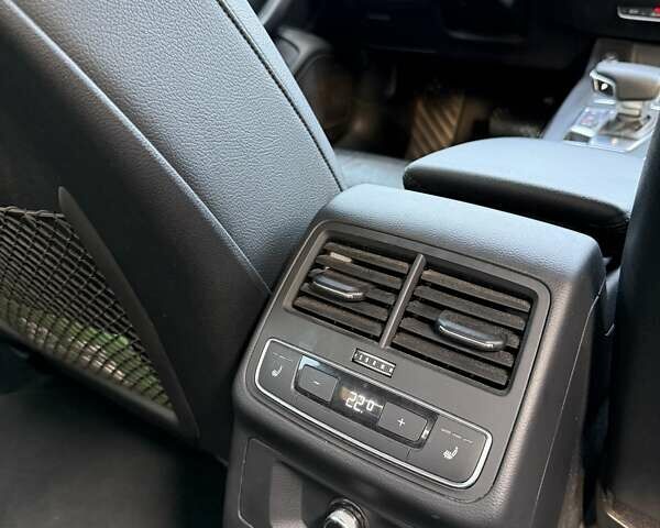 Ауди А4 2016 в Львове на Automoto.ua Красный Ауди А4, объемом двигателя 1.98 л и пробегом 143 тыс. км за 22000 $, фото 14 на Automoto.ua