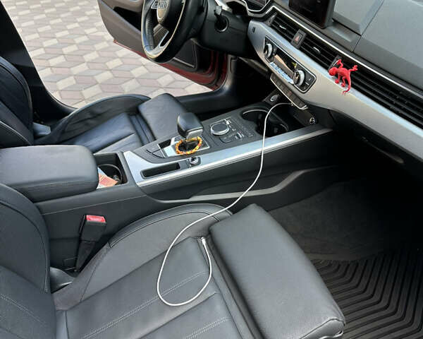 Красный Ауди А4, объемом двигателя 1.98 л и пробегом 100 тыс. км за 22400 $, фото 10 на Automoto.ua