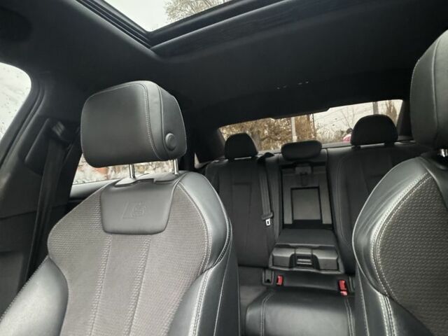 Красный Ауди А4, объемом двигателя 2 л и пробегом 136 тыс. км за 18300 $, фото 7 на Automoto.ua