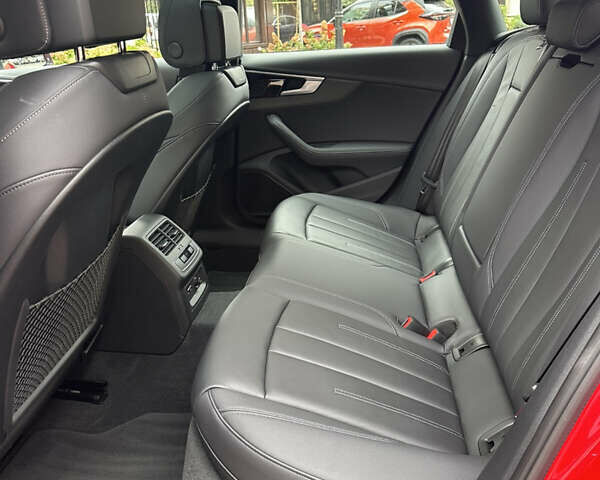 Красный Ауди А4, объемом двигателя 2 л и пробегом 15 тыс. км за 31000 $, фото 48 на Automoto.ua