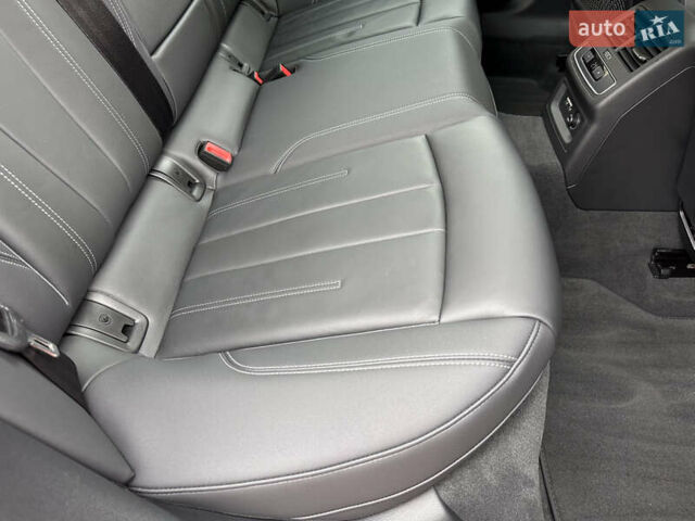 Красный Ауди А4, объемом двигателя 2 л и пробегом 15 тыс. км за 31000 $, фото 54 на Automoto.ua