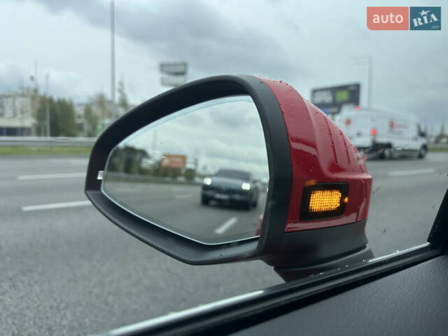 Красный Ауди А4, объемом двигателя 2 л и пробегом 15 тыс. км за 31000 $, фото 71 на Automoto.ua