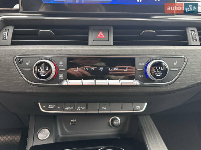 Красный Ауди А4, объемом двигателя 2 л и пробегом 15 тыс. км за 31000 $, фото 43 на Automoto.ua