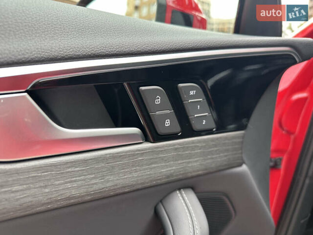 Красный Ауди А4, объемом двигателя 2 л и пробегом 15 тыс. км за 31000 $, фото 60 на Automoto.ua