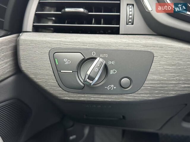 Красный Ауди А4, объемом двигателя 2 л и пробегом 15 тыс. км за 31000 $, фото 70 на Automoto.ua