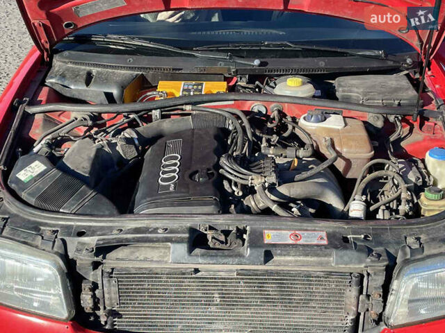 Красный Ауди А4, объемом двигателя 1.8 л и пробегом 420 тыс. км за 2700 $, фото 8 на Automoto.ua