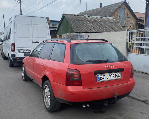 Красный Ауди А4, объемом двигателя 1.9 л и пробегом 380 тыс. км за 3500 $, фото 3 на Automoto.ua