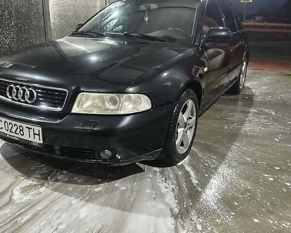 Красный Ауди А4, объемом двигателя 1.8 л и пробегом 275 тыс. км за 3555 $, фото 1 на Automoto.ua