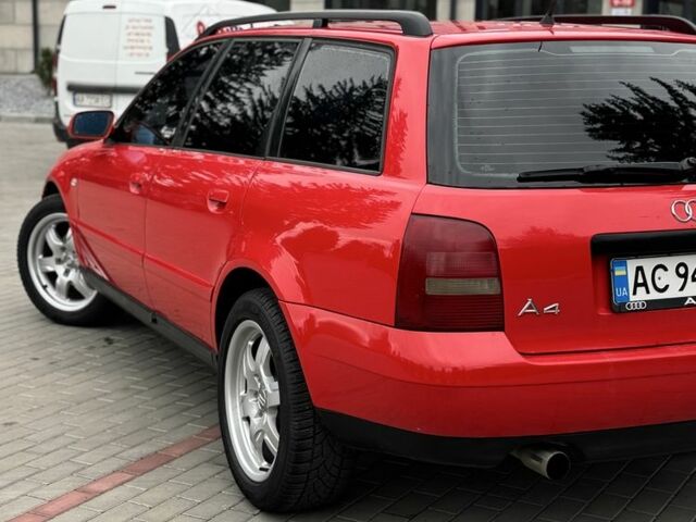 Красный Ауди А4, объемом двигателя 1.6 л и пробегом 315 тыс. км за 3350 $, фото 3 на Automoto.ua