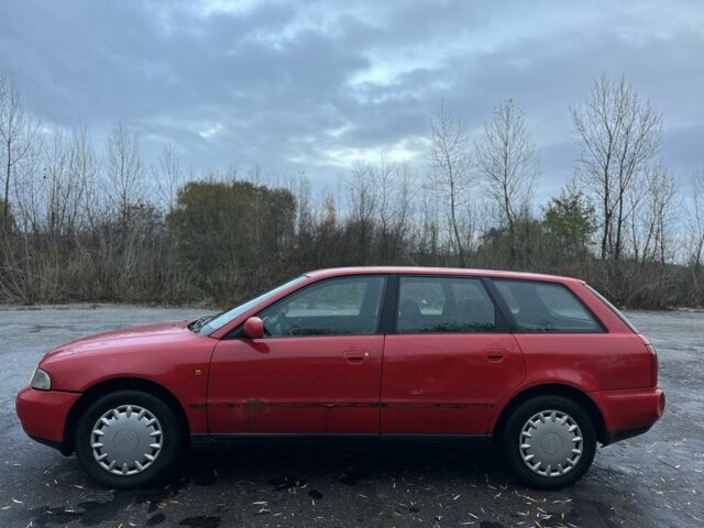 Красный Ауди А4, объемом двигателя 1.9 л и пробегом 380 тыс. км за 1750 $, фото 2 на Automoto.ua