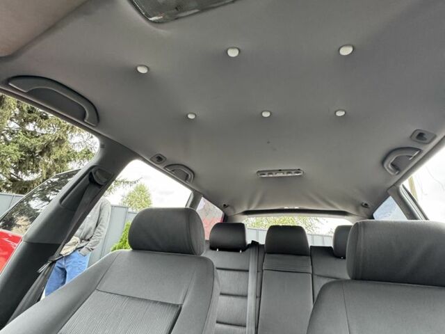 Красный Ауди А4, объемом двигателя 1.6 л и пробегом 315 тыс. км за 3350 $, фото 16 на Automoto.ua