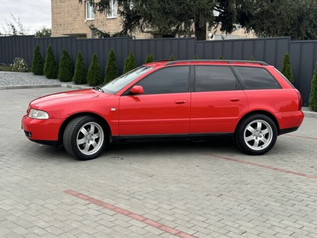 Красный Ауди А4, объемом двигателя 1.6 л и пробегом 315 тыс. км за 3350 $, фото 2 на Automoto.ua