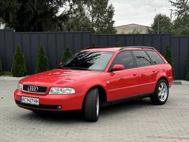 Красный Ауди А4, объемом двигателя 1.6 л и пробегом 315 тыс. км за 3350 $, фото 1 на Automoto.ua